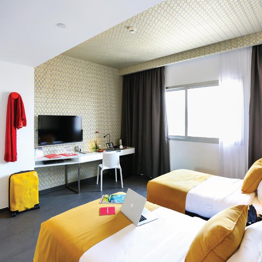 The Smallville 5* Beyrouth